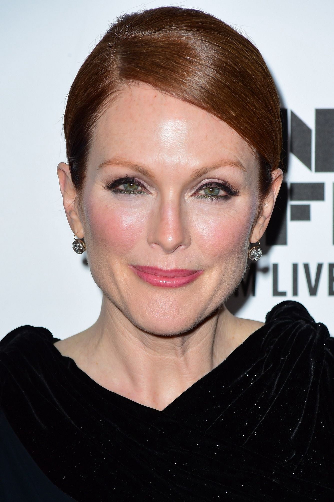 Julianne Moore At Arrivals For Maps To The Stars Premiere At The 52Nd New York Film Festival Canvas Art -  (16 x 20)