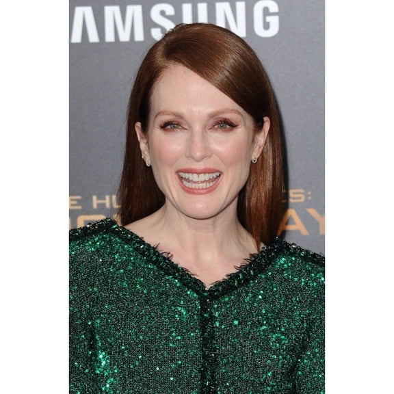 Julianne Moore At Arrivals For The Hunger Games: Mockingjay _ Part 2 Premiere Photo Print (8 x 10)