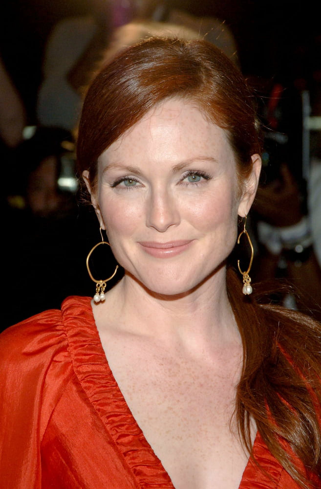 Julianne Moore At Arrivals For The Prizewinner Of Defiance, Ohio
