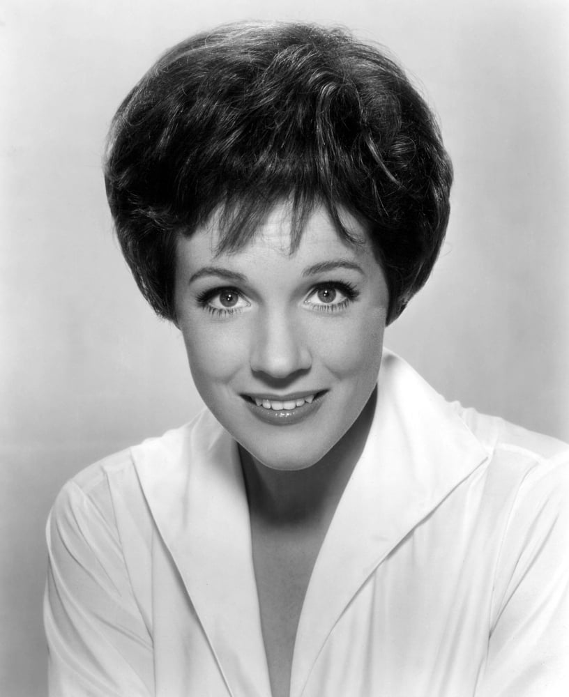 Julie Andrews Canvas Art - (16 x 20)