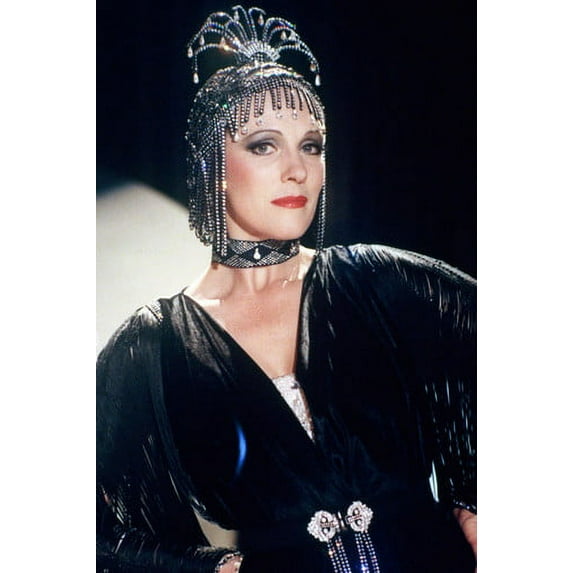 Julie Andrews in Victor/Victoria 24x36 Poster showgirl pose in dress