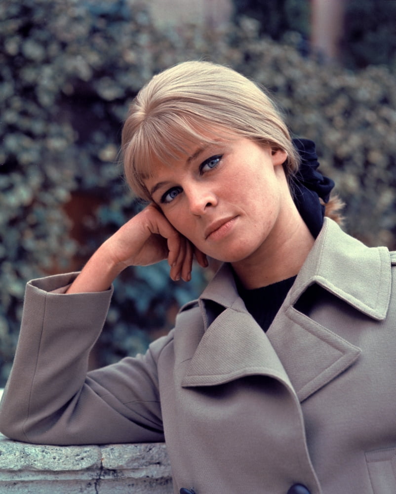 Julie Christie Canvas Art - (16 x 20)