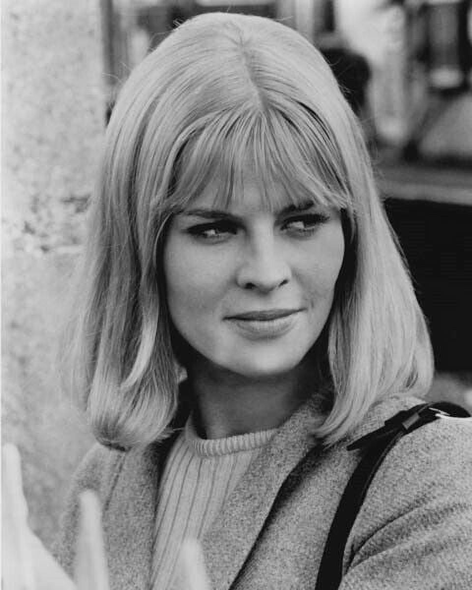 Julie Christie iconic 1965 portrait as Diana from movie Darling 24x36 ...