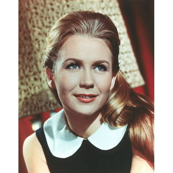 Juliet Mills Portrait in Black Dress Photo Print (8 x 10)