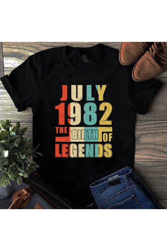 July 1982 Legends Born Retro Classic Birthday Year Pride Unisex T-Shirt, up to size 5XL