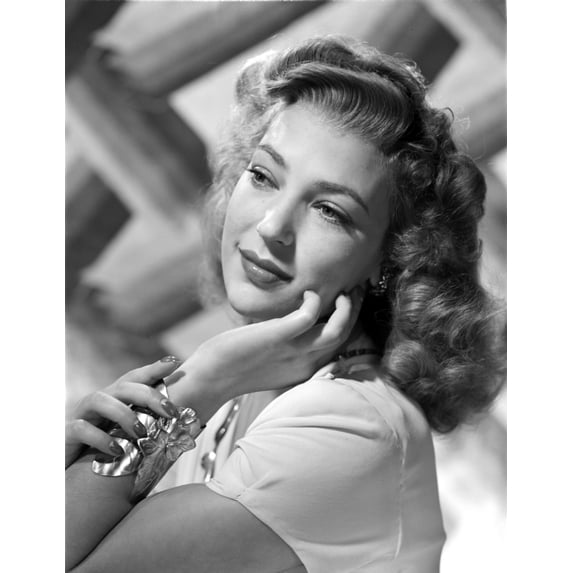 June Duprez Leaning Face on Hand Portrait Photo Print (8 x 10)