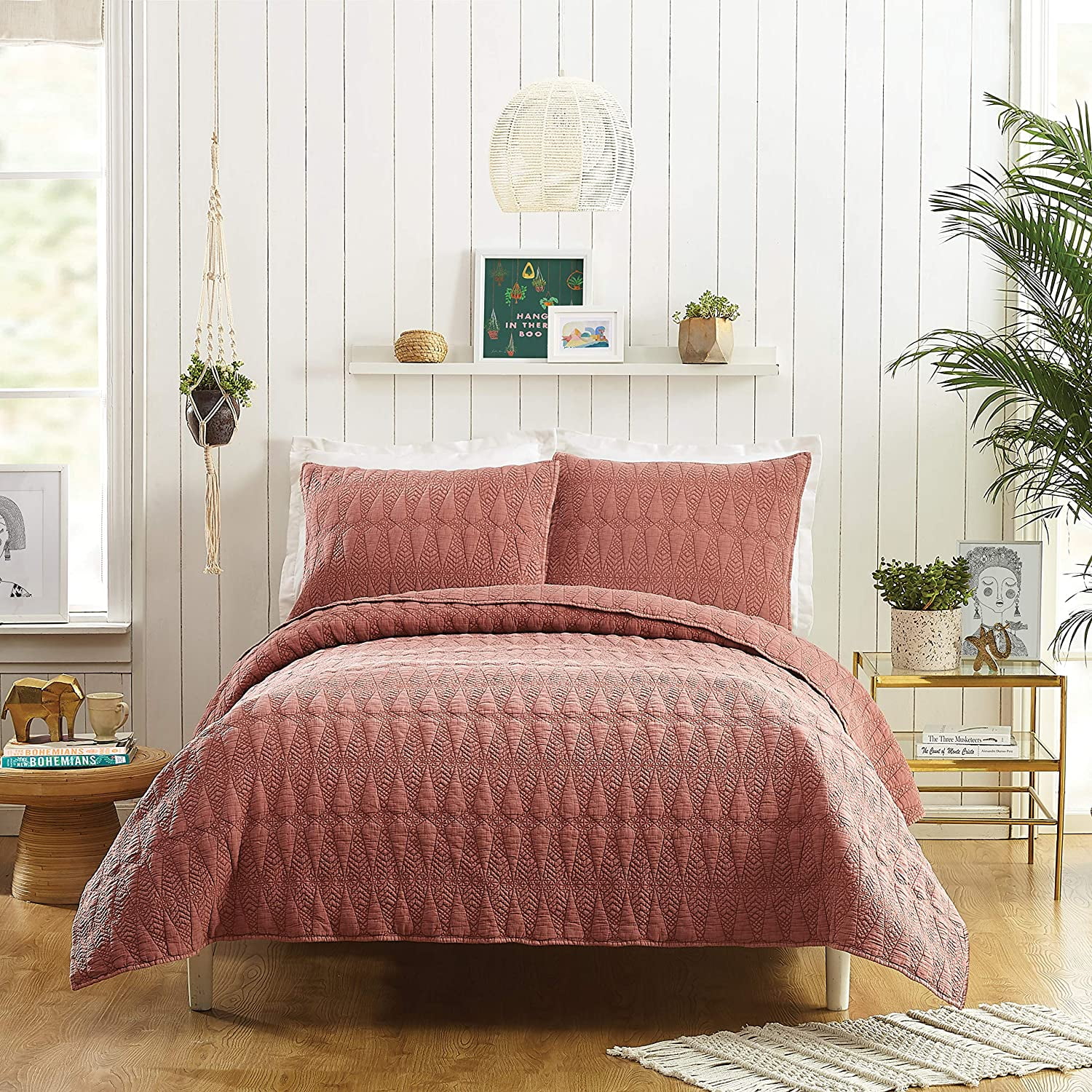 Kahelo Red Cotton Full Quilt Set with Textured Accent