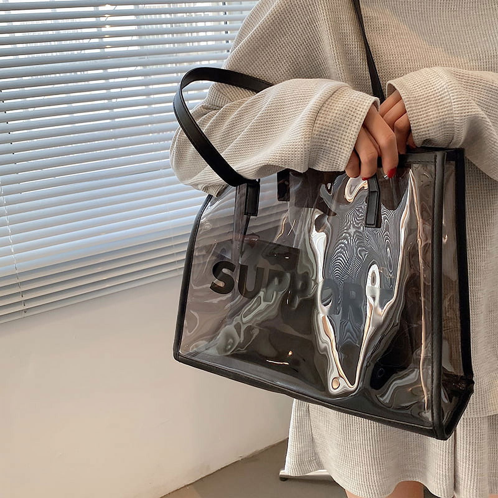 Junior This spring and summer, transparent large capacity bags are popular  for women in 2023. The new trendy jelly one shoulder bag is a stylish tote