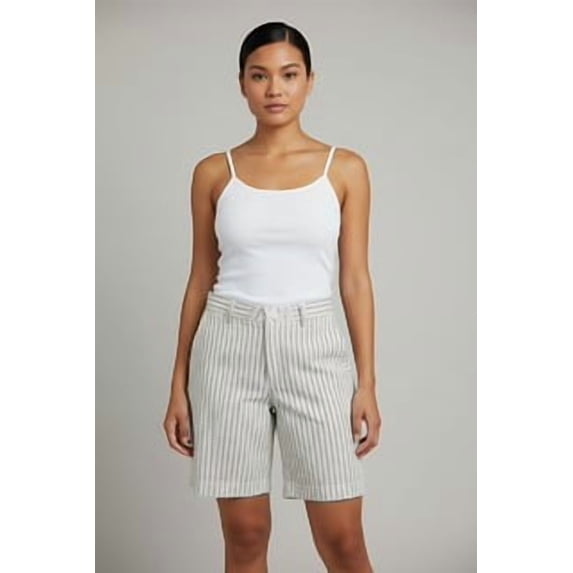 Junior Twill Bermuda Shorts with slant pocket and back pockets