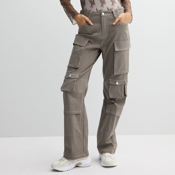 Juniors' Harper & Ivy Cargo Pants With Pockets Color: White Size: X LARGE