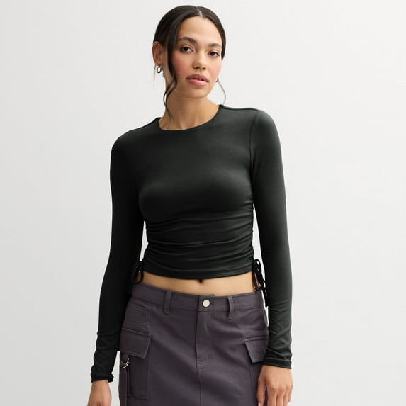 Juniors' Harper & Ivy Long Sleeve Lined & Side Ruching Cropped Top Color: Black Size: LARGE