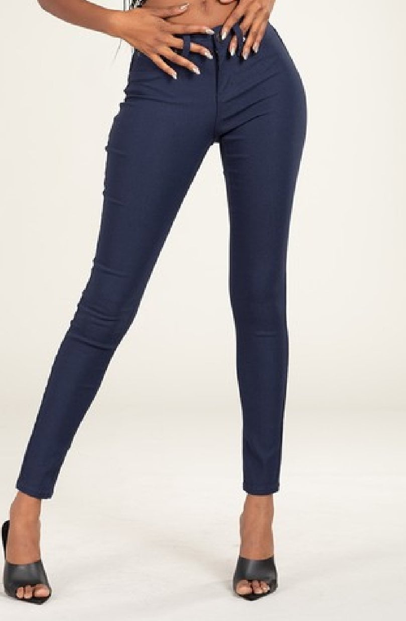 YMI Women's Hyperstretch 1-Button Skinny Cargo Jean - Mid Rise, Utility Pockets, Super Stretchy Fit