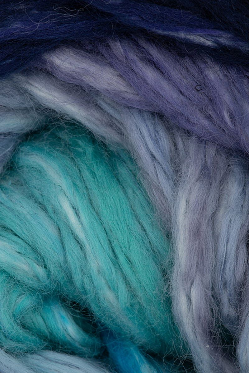 Juniper Moon - Cumulus Rainbow Knitting Yarn - Pacific Sky (# 204)