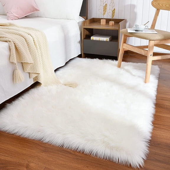 Junovo Luxury Fluffy Area Rugs Areary Rug for Bedroom Shaggy Rugs Area Carpet for Living Room Bedroom Room,2'x4',White