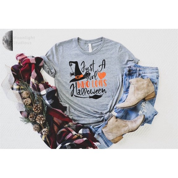 Just A Girl Who Loves Shirt, T-Shirt, Shirt, T-Shirt, Party Shirt SWEATSHIRT All Size S-5XL