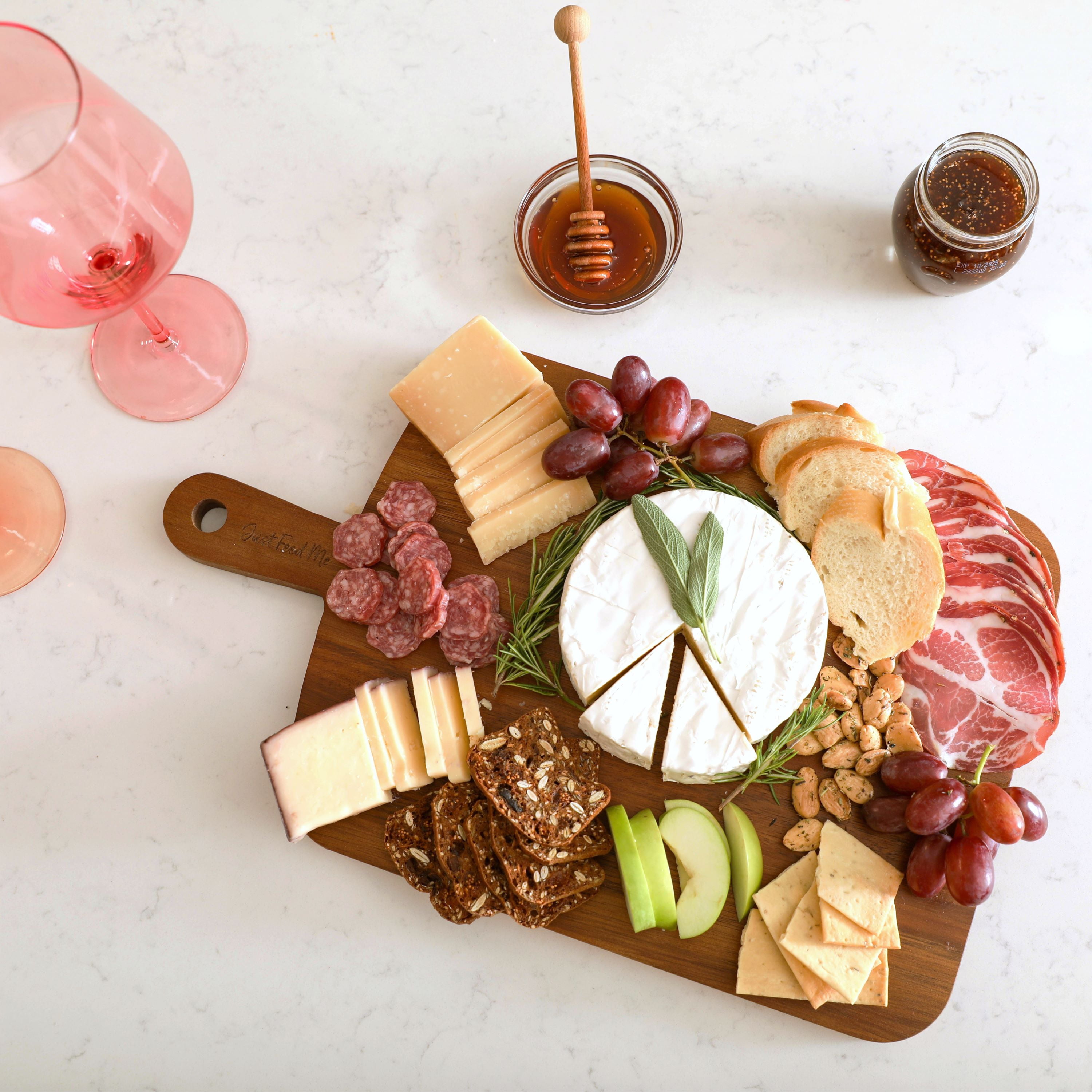 https://i5.walmartimages.com/seo/Just-Feed-Me-by-Jessie-James-Decker-Acacia-Wood-Charcuterie-Cutting-Board_cb502b94-3bdf-4369-bfc3-d993f4108500.dc11fd93a55a5f88e91ba2fdc168bee6.jpeg