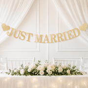 Just Married Banner, Pre-Strung Garland with Glitter Letters and Hearts Champagne Gold Glitter Wedding Banner for Wedding Bridal Shower Bachelor Party Decoration Favor