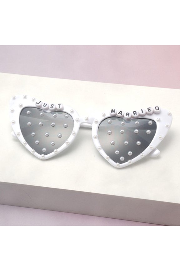 Just Married Heart Sunglasses with Pearls Bride to Be Wedding Party Bachelorette Party Decorations Bridal Shower Gift Eyewear