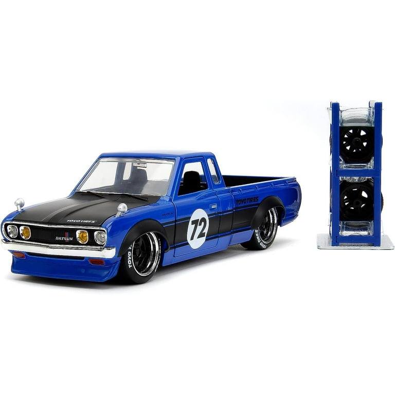 1/24？　1972 DATSUN 620 PICKUP Amazon.com: Jada Toys JDM Tuners 1:24 Scale Die-Cast 1972