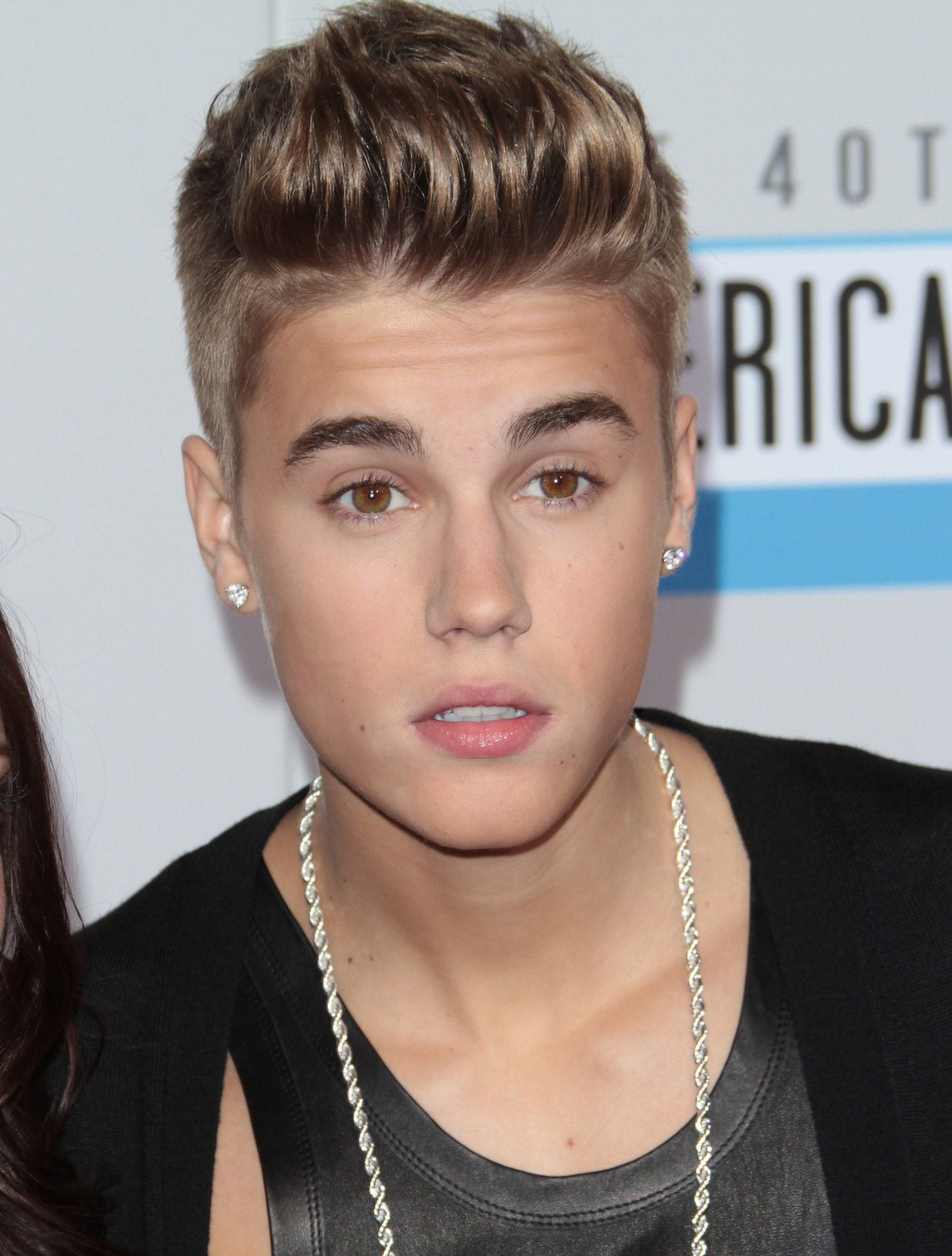 Justin Bieber At Arrivals For The 40Th Anniversary American Music Awards (Amas) - Arrivals Canvas Art - (16 x 20)