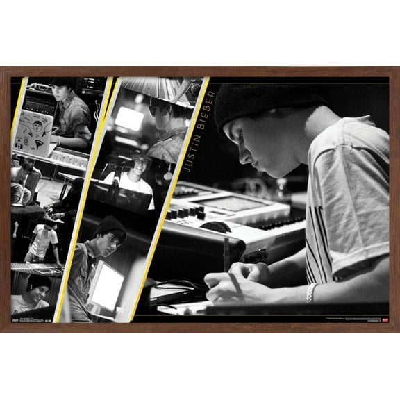 Justin Bieber - Studio Wall Poster, 14.725" x 22.375", Framed
