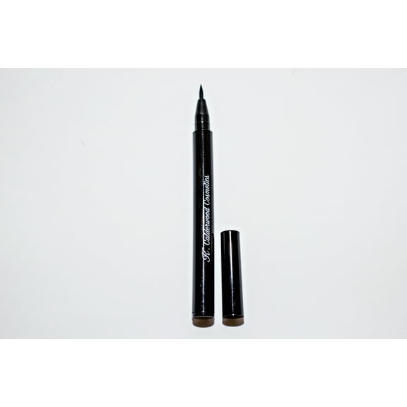 K.Calderwood Cosmetics jet black, bold outline liquie eyeliner
