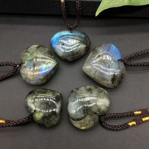 K-KED 10Pcs Natural Labradorite Gemstone Love Heart Pendant Quartz Crystal Energy Rock