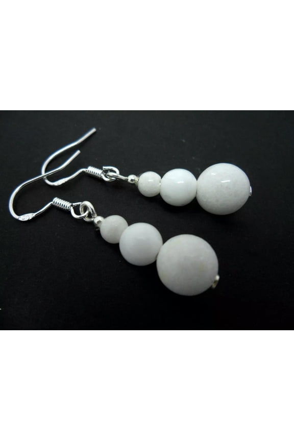 A PAIR OF 6-8-10MM WHITE PORCELAIN JADE ROUND GEMSTONE BEADS EARRINGS HOOKS NEW