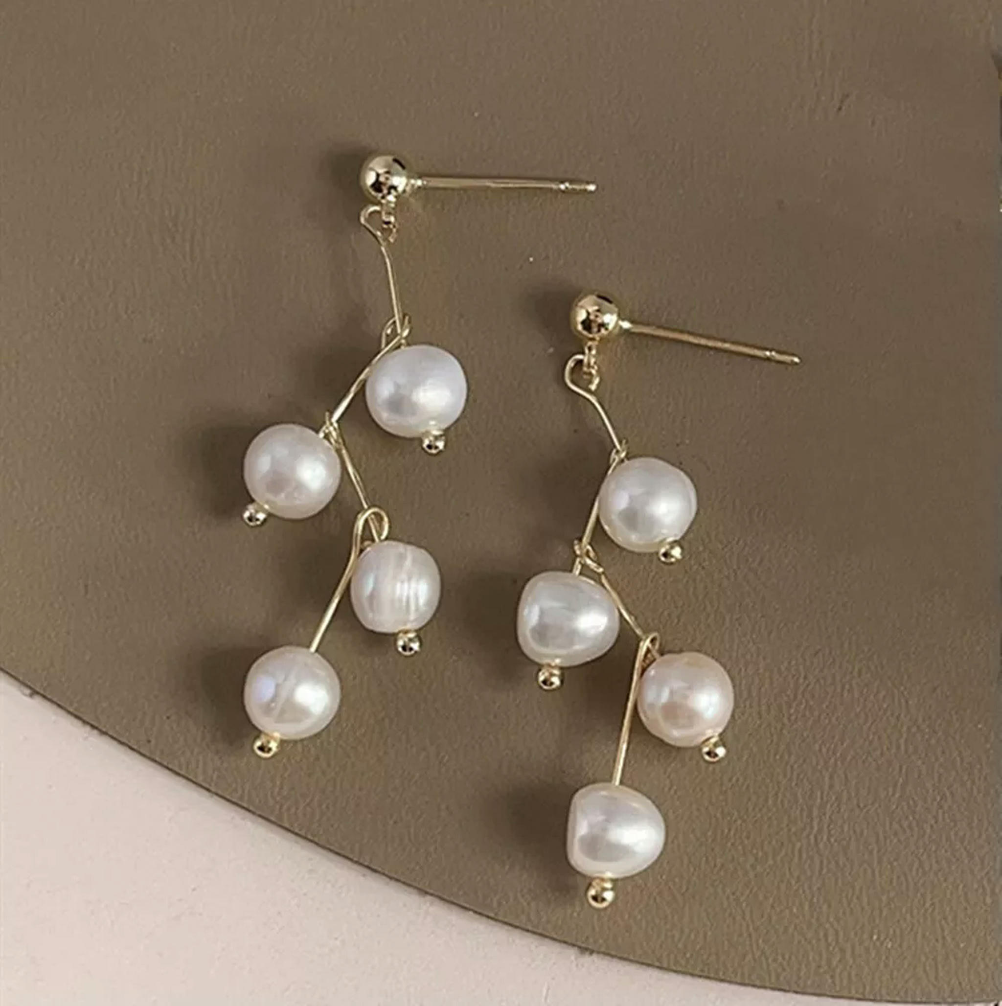 K-KED Fashion Natural 7-8mm White Freshwater Cultured Pearl Dangle Hook Earrings
