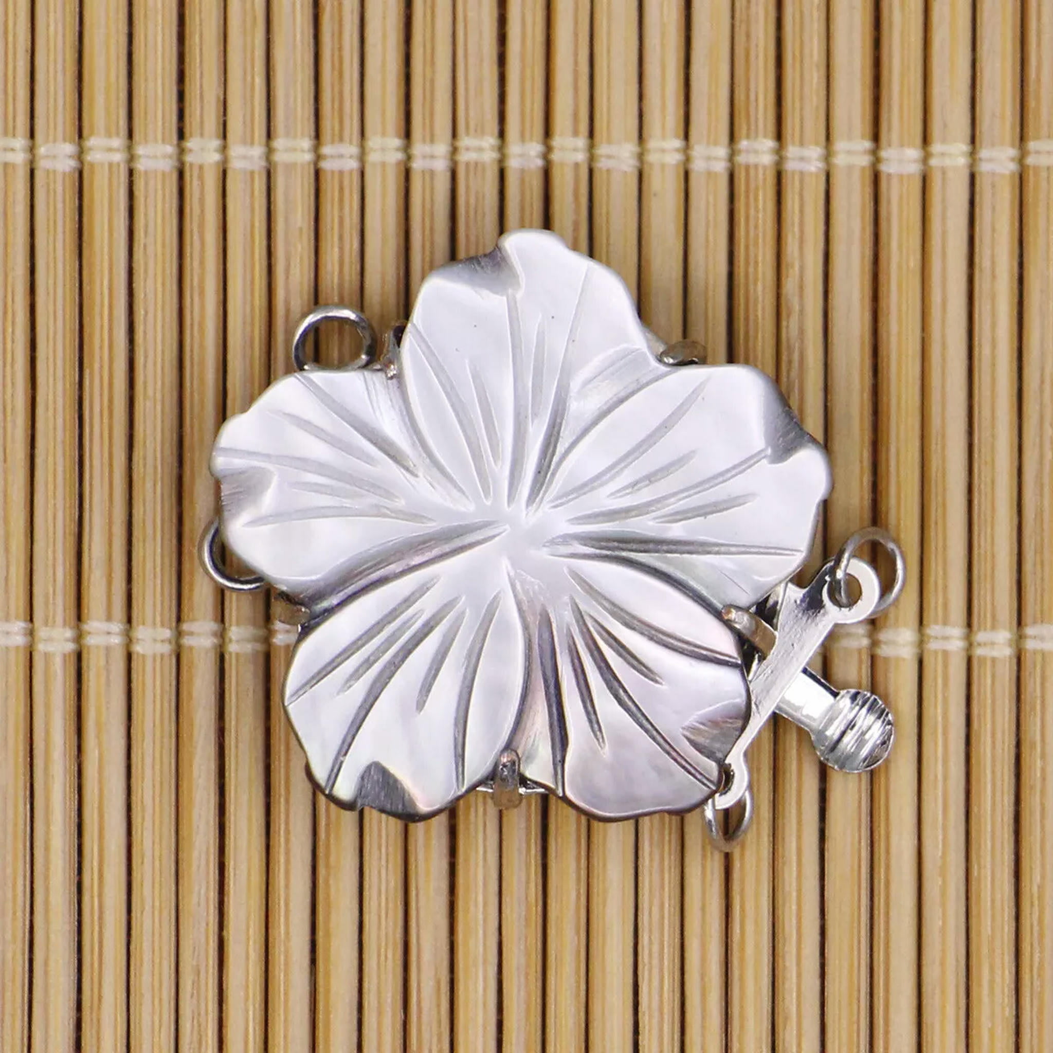 Shell Clasp K-KED Natural Gray Mother of Pearl Shell Clasp 25mm Delicate Jewelry ...