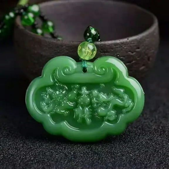 K-KED Natural Green Jade Necklace Pendant Hand-Carved Lucky Amulet Chain Chic pretty-longevity lock