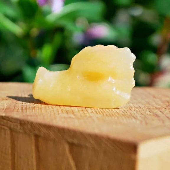 K-KED Natural Quartz Crystal Dragon Head Skull Carved Mini Reiki Animal Skeleton Decor-Golden Steatite Quartz