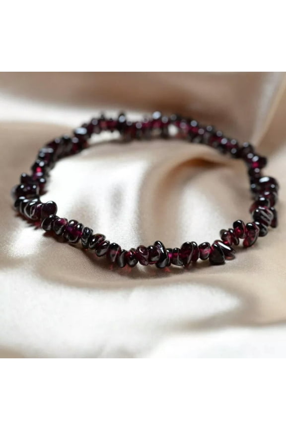 Natural Red Garnet Quartz Crystal Chakra Chip Stone Stretch Bracelet Reiki Gift