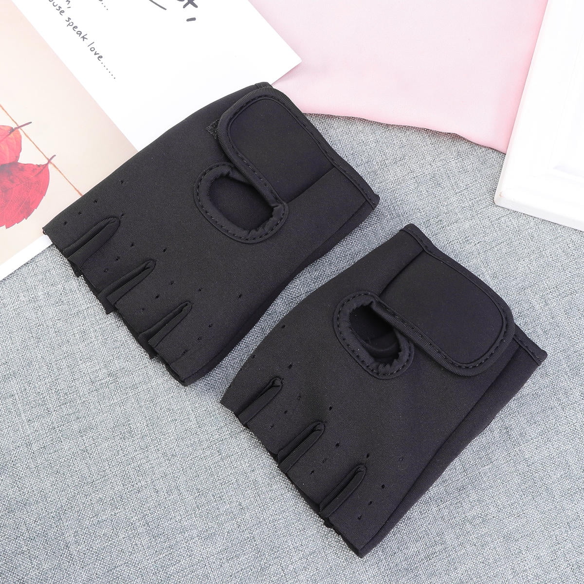 KALLORY 1 Pair Rubber Gym Workout Gloves for Strength Training and Yoga