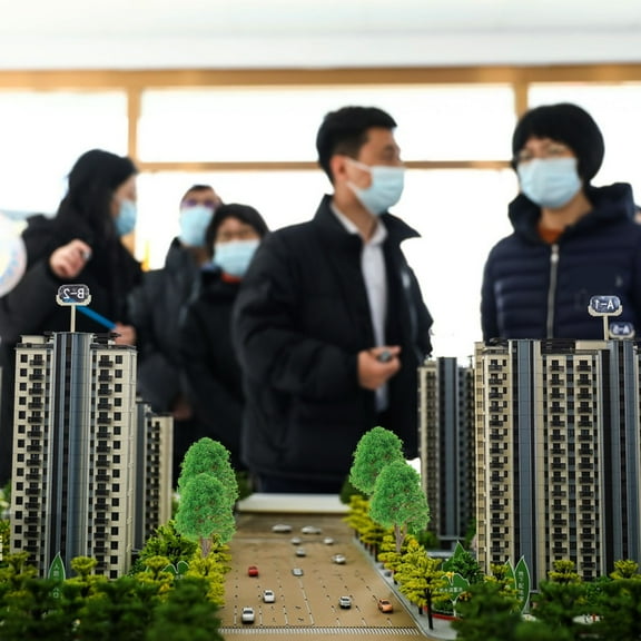 KALLORY 20Pcs Toy Trees for Projects Green Plastic 7.5in Height for Living Room