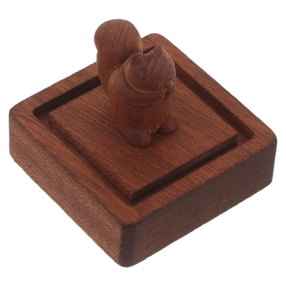 KALLORY Light Brown Wooden Passive Diffuser, Squirrel Shaped Aromatherapy Decor for Home Office Desk and Shelf