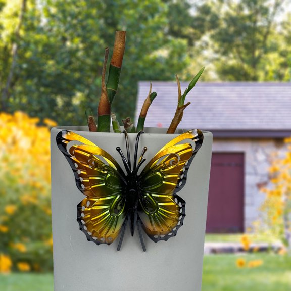 KCEHTA Flower Pot Decorations Huggers, Butterfly Flower Pot Decorations, Metal Butterfly Outdoor Decor, Colorful Butterfly Hanging Decor for Garden Yard Fence Balcony Planters