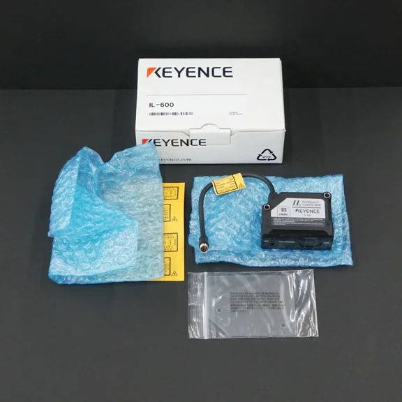 KEYENCE IL-600 Laser Sensor New