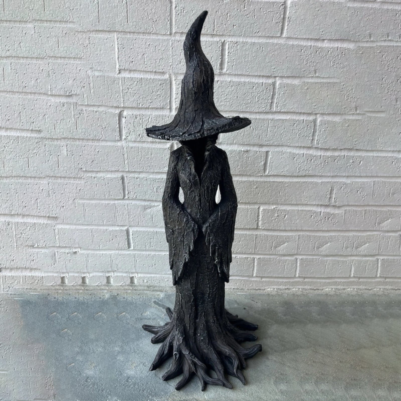 LIUUWSH 2025 Upgraded Cracker Barrel Witch Statue Outdoor Halloween: Gothic Resin Witch Statue Indoor/Outdoor, Halloween Table Decor \u0026 Party Supplies Collection