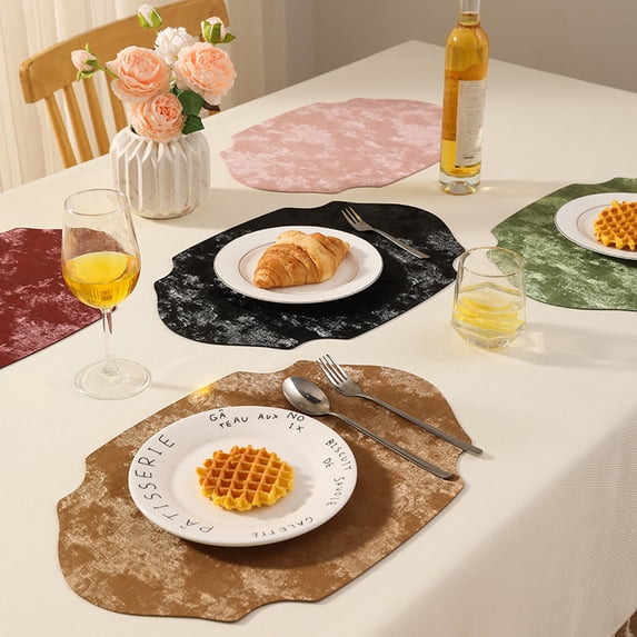 KGJQ Retro Irregular Oval Placemat, Heat Resistant Non-Slip Dining Placemat, Elegant Artificial Leather Table Protector Mat for Home Dining Table