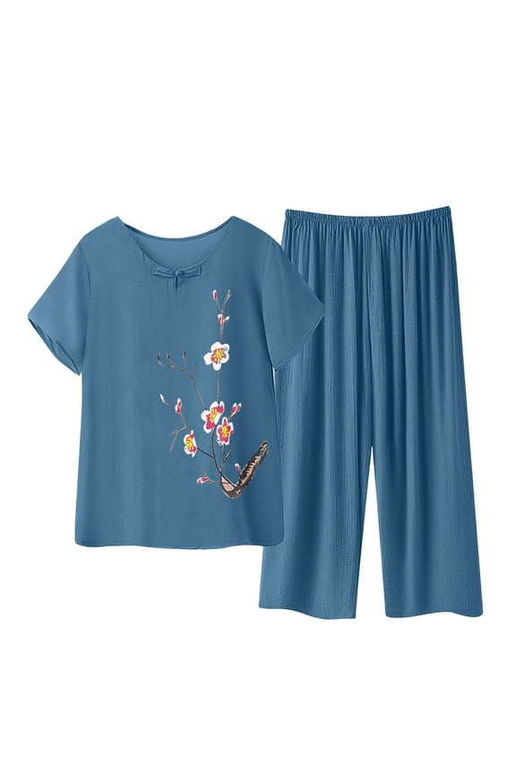 Plus Size Women's Summer Printed Loose Pajama Two Piece Set Short Sleeve Round Neck Top Elastic Waist Capris Pants Set Ladies Classic Pajama Set XL-3XL