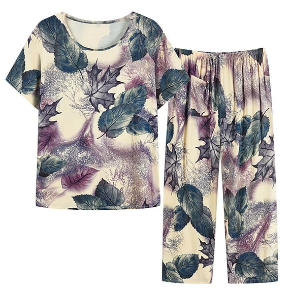 KIHOUT Plus Size Women's Summer Printed Pajama Set with Short Sleeve Top & Elastic Waist Capris