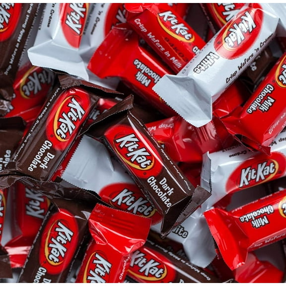 KIT KAT Chocolate Bars Miniatures, 64oz (4LB) Bulk Candy, Assorted Miniatures, (White, Milk, Dark Chocolate)