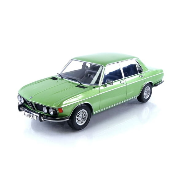 KK SCALE MODELS 1/18 - BMW 3.0 S E32 Series - 1971