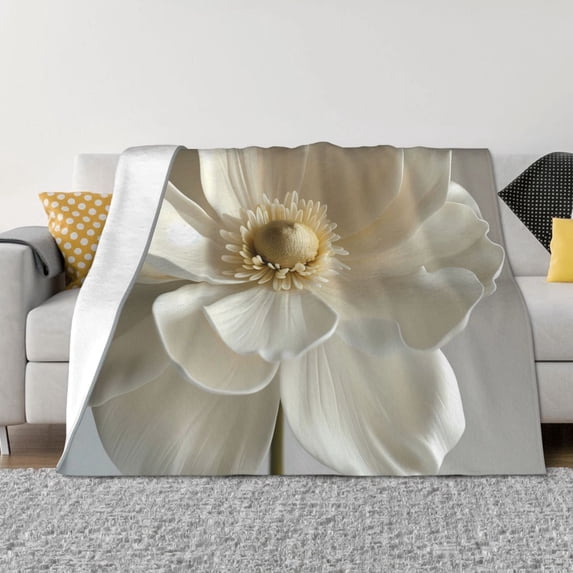 KLL Elegant Ivory Flower Print Fleece Throw Blanket, Horizontal Fleece Bedding Cute Soft Blankets Comfy Fleece Flannel Plush Home Decor for Couch & Bed -50"x40"