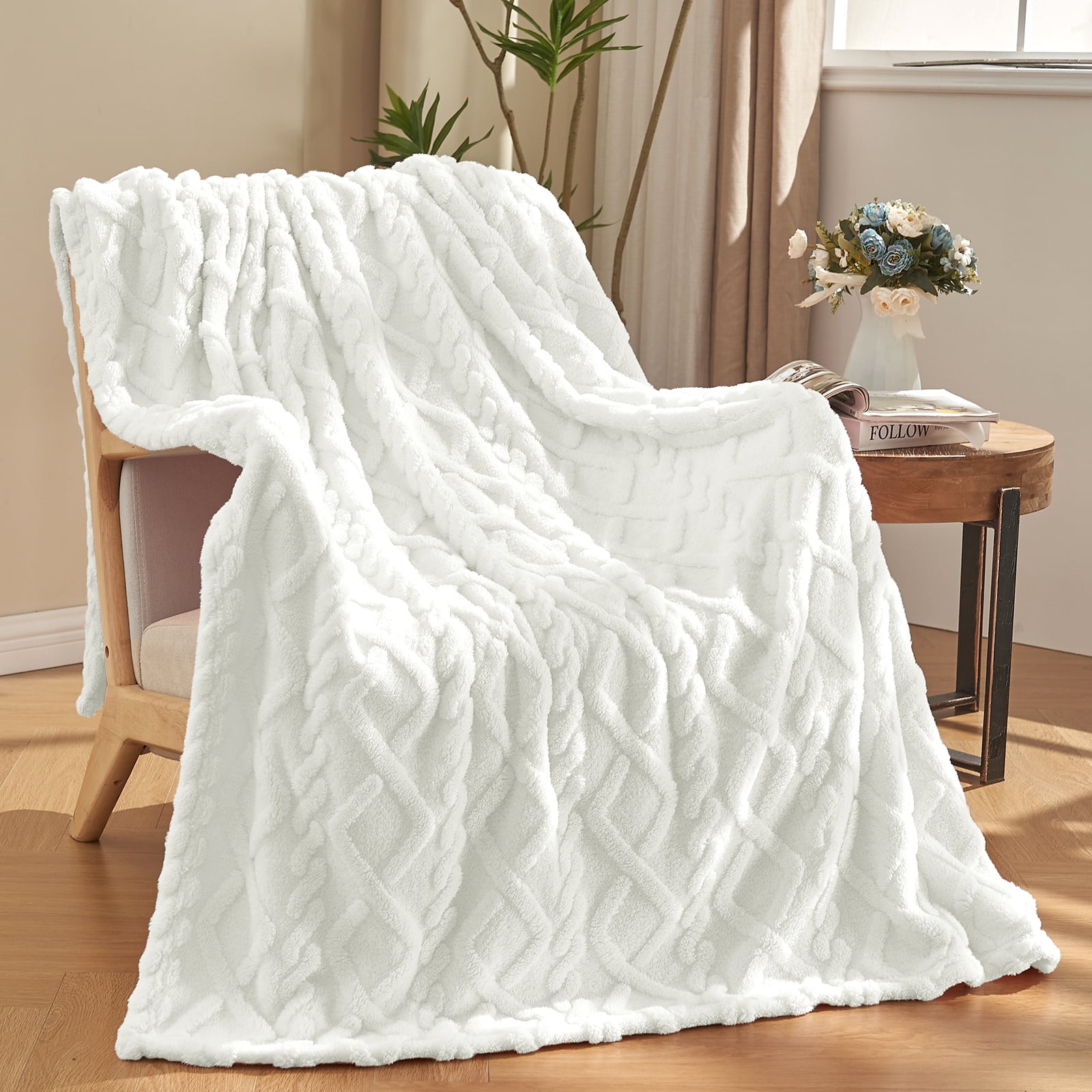 KMUSET Cream White Sherpa Fleece Throw, 50" x 60"