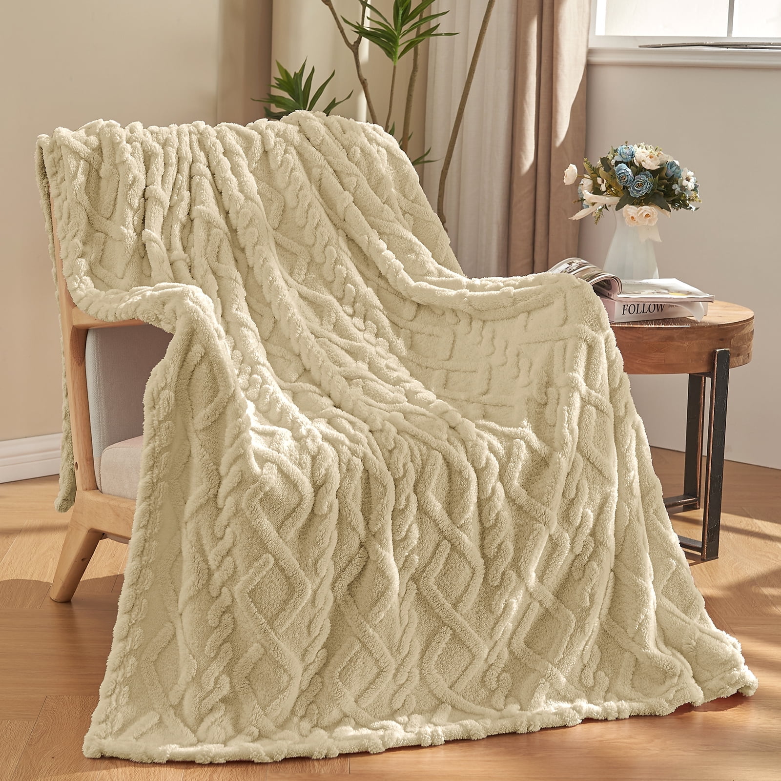 KMUSET Sherpa Fleece Throw Blanket, 50"X60", 3D-Stylish Design, Flannel Blanket for Couch, Bed, Sofa, All Season Use, Beige