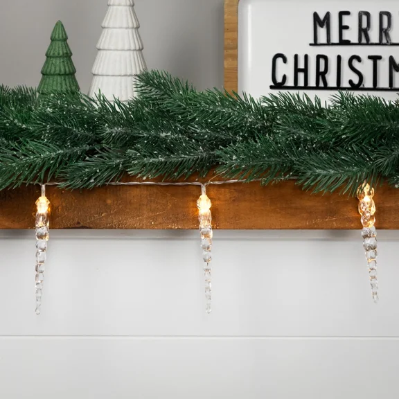 KNACK - Northlight Icicle String Christmas Light Set - Warm White - 4.5' Clear Wire -