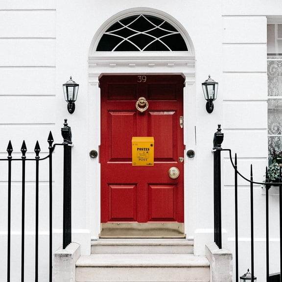 KONTONTY 1Pc Vintage Letter Box Yellow Iron Locking Mailbox Wall Mount with Printed English Design