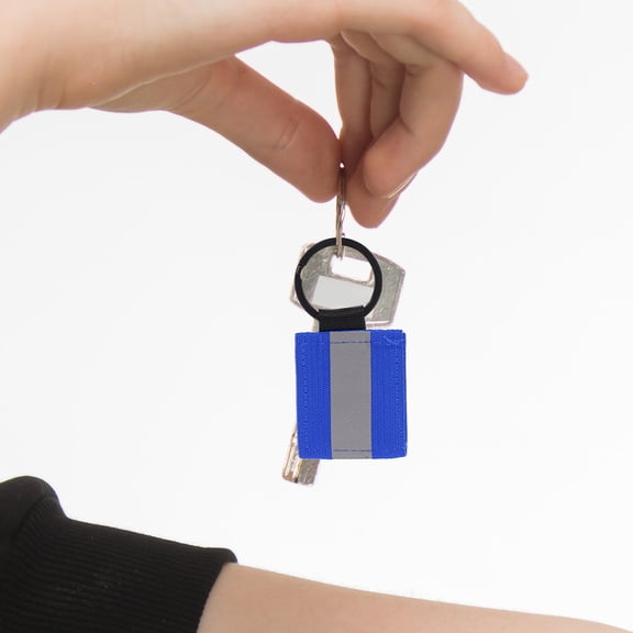 KONTONTY 8Pcs Blue Reflective Keychain Pendants for Backpack Zippers Lightweight Durable